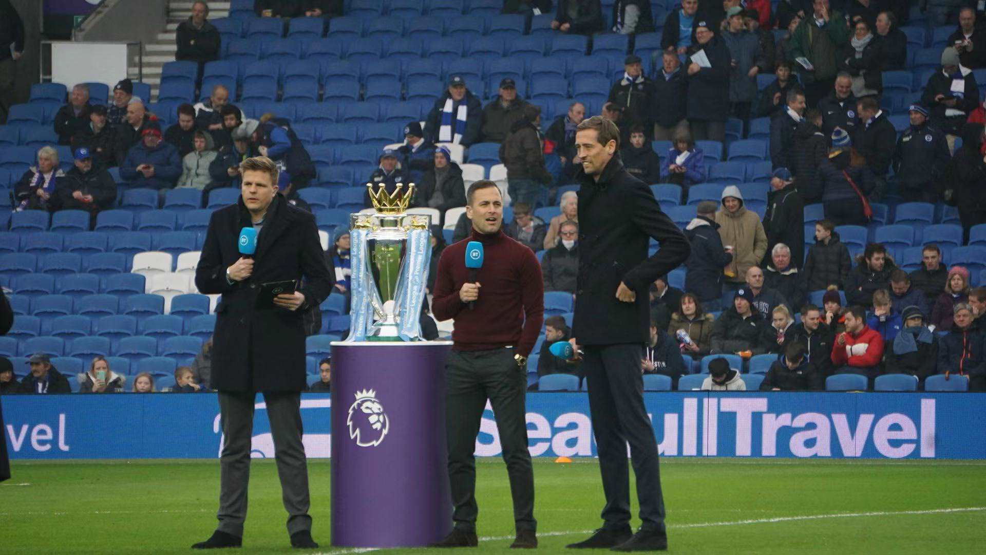 并点燃了球 并点燃了球